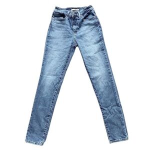 Levi’s 721 High Rise Skinny Jeans 27